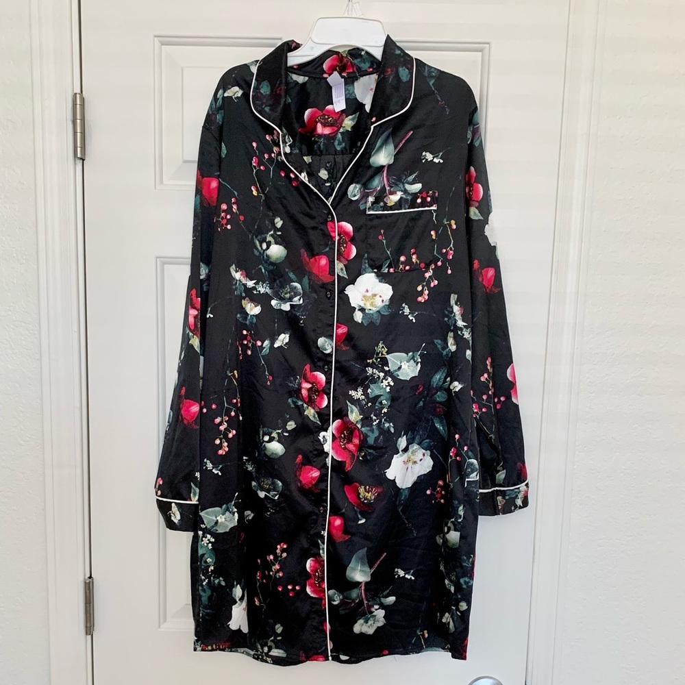 Stars Above Floral Collared Nightgown